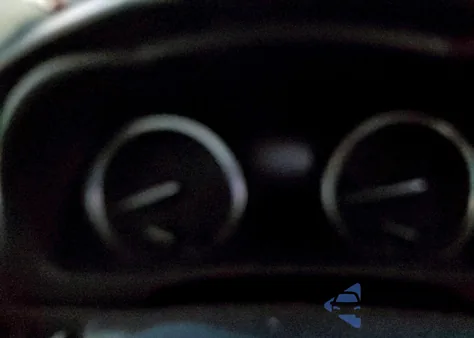 2018 Toyota Highlander Se z USA, uszkodzony, nr VIN 5TDJZRFHXJS875046